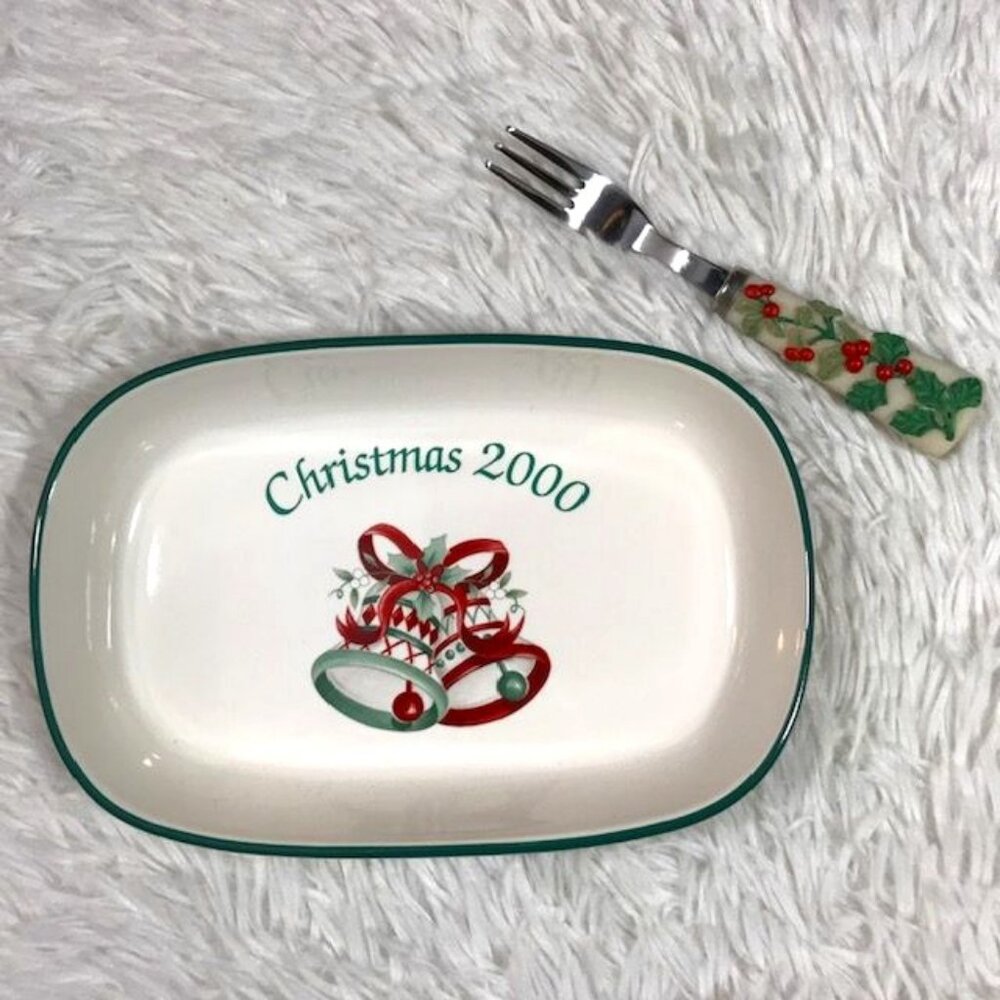 NWOT Vintage Pfaltzgraff Winterberry Christmas 2000 Hors d'oeuvre Tray with Fork